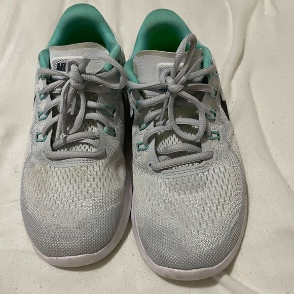 Nike free runs mint and white - Picture 6 of 6